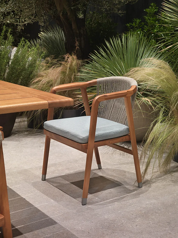 Кресло с подлокотниками из дерева Iroko FLEXFORM CRONO 220C1 фабрика FLEXFORM из Италии. Фото №3