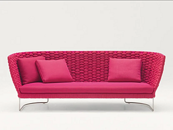 Диван с мягкой спинкой на три места из ткани PAOLA LENTI Ami B32CE