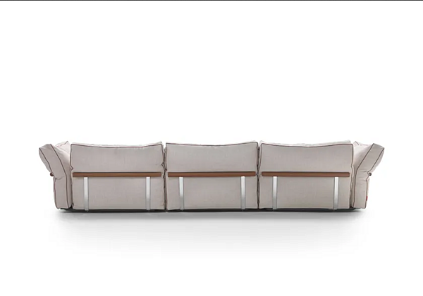 Диван с обитой спинкой на три места из ткани CAMELot FLEXFORM фабрика FLEXFORM из Италии. Фото №3