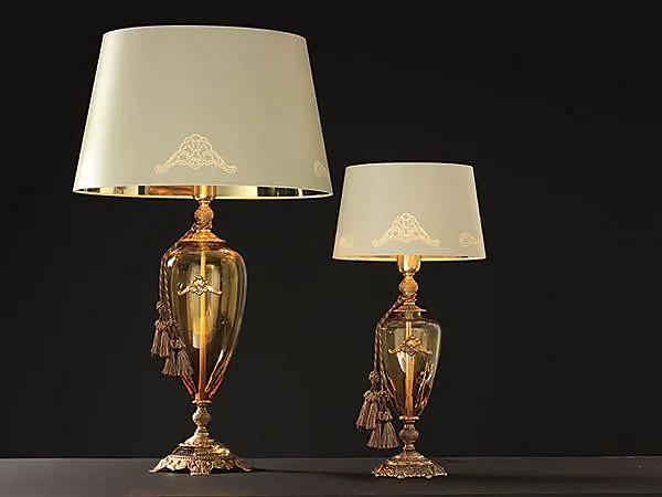 Настольная лампа из металла Altea LP1 LG1 Euroluce Lampadari фабрика EUROLUCE LAMPADARi из Италии. Фото №1