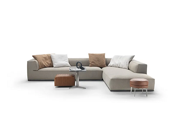 Секционный диван из ткани с интегрированным местом для журналов FLEXFORM PERRY фабрика FLEXFORM из Италии. Фото №12