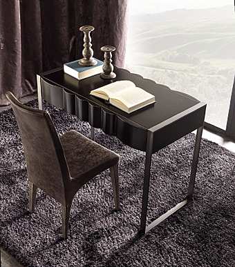 Письменный стол CORTE ZARI Art. 771 Письменный стол CORTE ZARI Art. 771 фабрика CORTE ZARI из Италии
