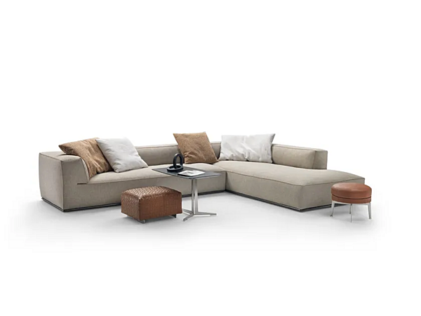 Секционный диван из ткани с интегрированным местом для журналов FLEXFORM PERRY фабрика FLEXFORM из Италии. Фото №13