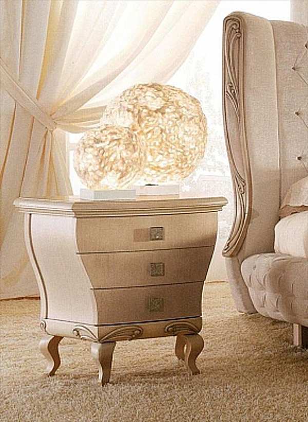 Тумбочка MERONI F.LLI 344Co фабрика MERONI F.LLI из Италии. Фото №2