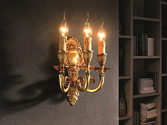 Настенный светильник из металла Luigi XV Euroluce Lampadari A3