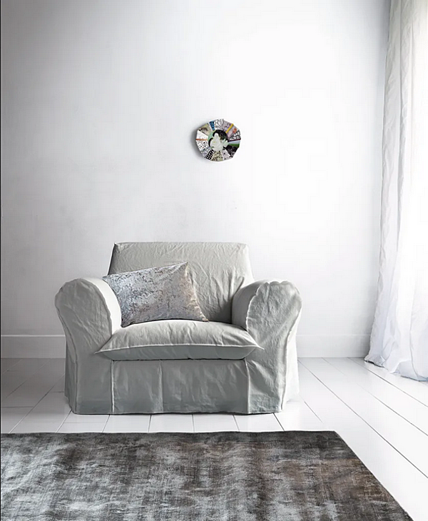 Кресло с обивкой из ткани и подлокотниками CASAMILANO  BIG фабрика CASAMILANO из Италии. Фото №3
