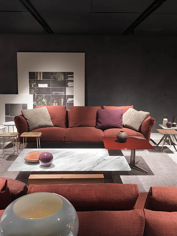 Диван с обитой спинкой на три места из ткани Ambroeus FLEXFORM 29405 фабрика FLEXFORM из Италии. Фото №3