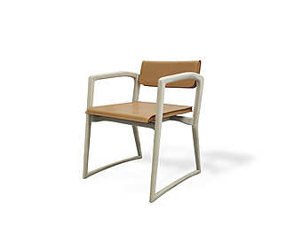 Стул CORNELIO CAPPELLINI Meg Стул CORNELIO CAPPELLINI Meg фабрика CORNELIO CAPPELLINI из Италии