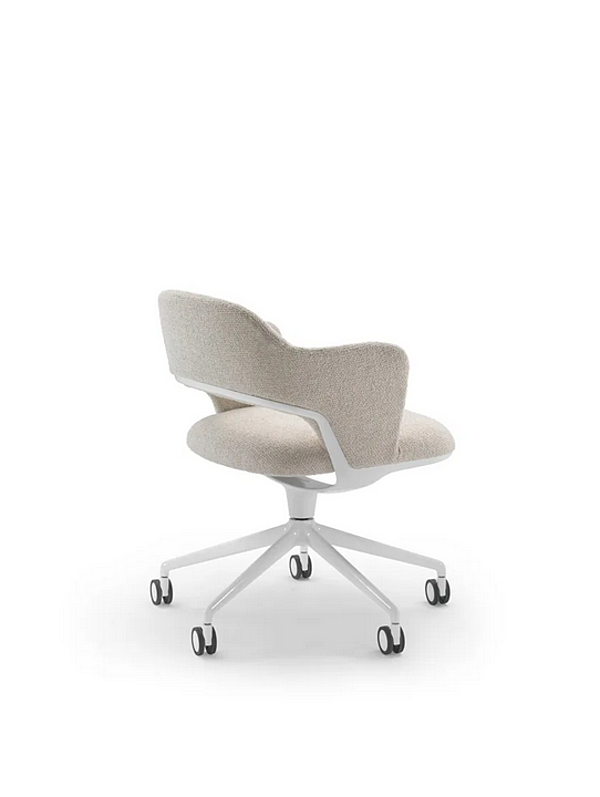 Кресло с обитой спинкой из ткани с подвижной основой на колесах FLEXFORM ALMA 29813 фабрика FLEXFORM из Италии. Фото №4