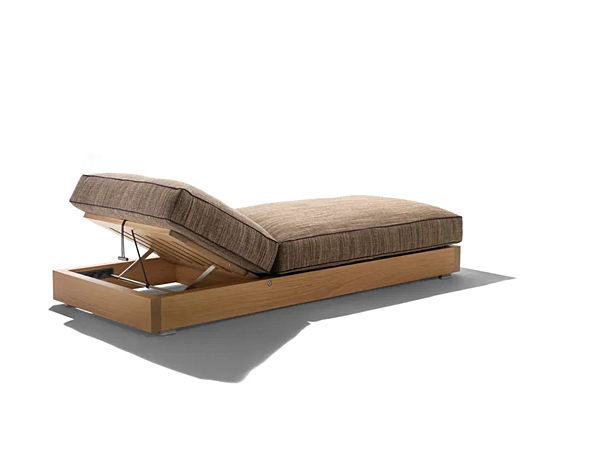 Деревянный шезлонг в современном стиле FLEXFORM Hamptons фабрика FLEXFORM из Италии. Фото №2