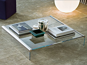 Низкий журнальный столик из стекла Gallotti&Radice T 33 Низкий журнальный столик из стекла Gallotti&Radice T 33 фабрика Gallotti & Radice из Италии