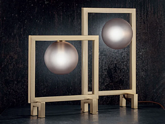 Настольная лампа из металла и пирекса коллекции Rhythm Euroluce Lampadari