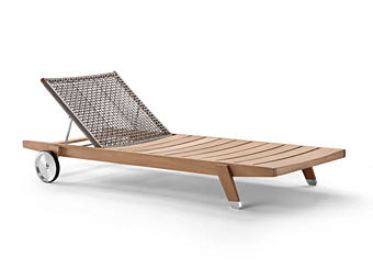 Шезлонг из ироко с колесами FLEXFORM с