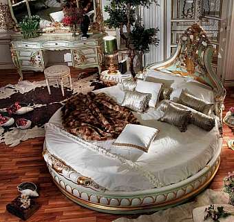 Кровать ASNAGHI INTERIORS LC5701