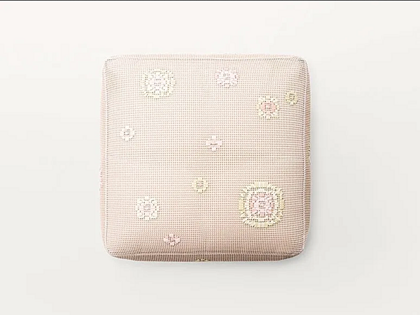 Квадратный садовый пуф из ткани PAOLA LENTI  Spring B149DE фабрика PAOLA LENTI из Италии. Фото №1