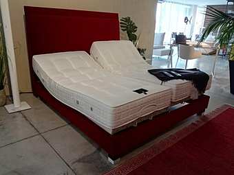 Кровать Trecaflex M5.3 con testata "Saint Germain"