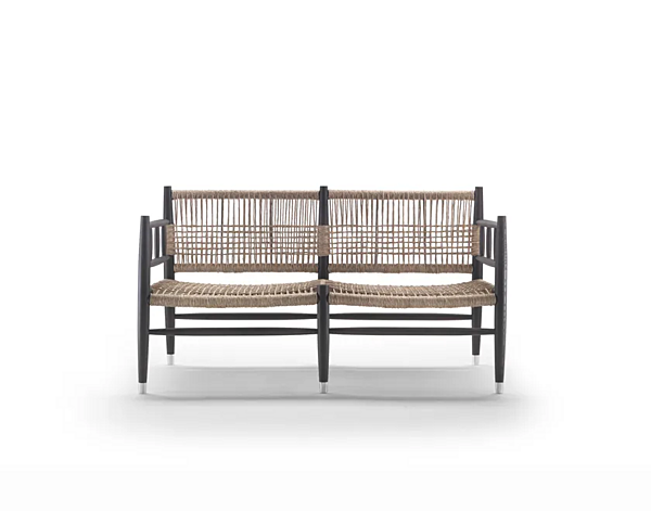 Диван из массива дерева с мягкой спинкой FLEXFORM LEE фабрика FLEXFORM из Италии. Фото №2