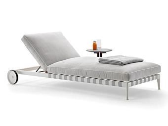 Шезлонг с тканевой обивкой и колесами FLEXFORM ATLANTE