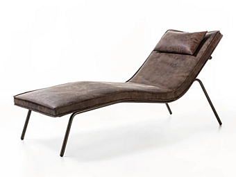 Обитанный кожаный шезлонг с мягкой спинкой ENRICO PELLIZZONI Daybed Обитанный кожаный шезлонг с мягкой спинкой ENRICO PELLIZZONI Daybed фабрика ENRICO PELLIZZONI из Италии