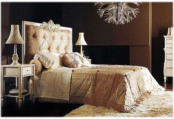 Элитная кровать в классическом стиле VOLPI 5013 фабрика VOLPI из Италии. Фото №1