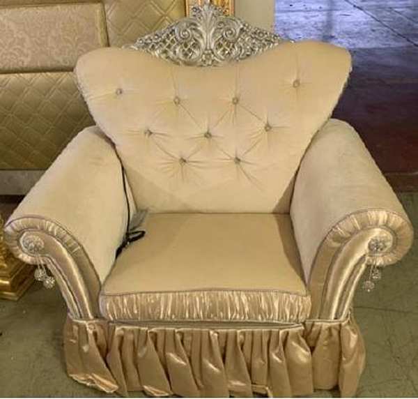 Кресло белого цвета BM STYLE