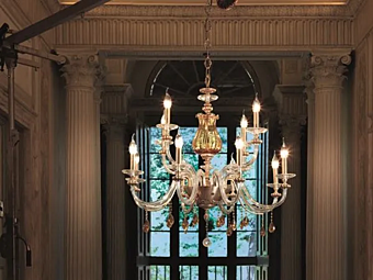 Люстра с кристаллами Сваровски Flora L8 4 Euroluce Lampadari Люстра с кристаллами Сваровски Flora L8 4 Euroluce Lampadari фабрика EUROLUCE LAMPADARi из Италии